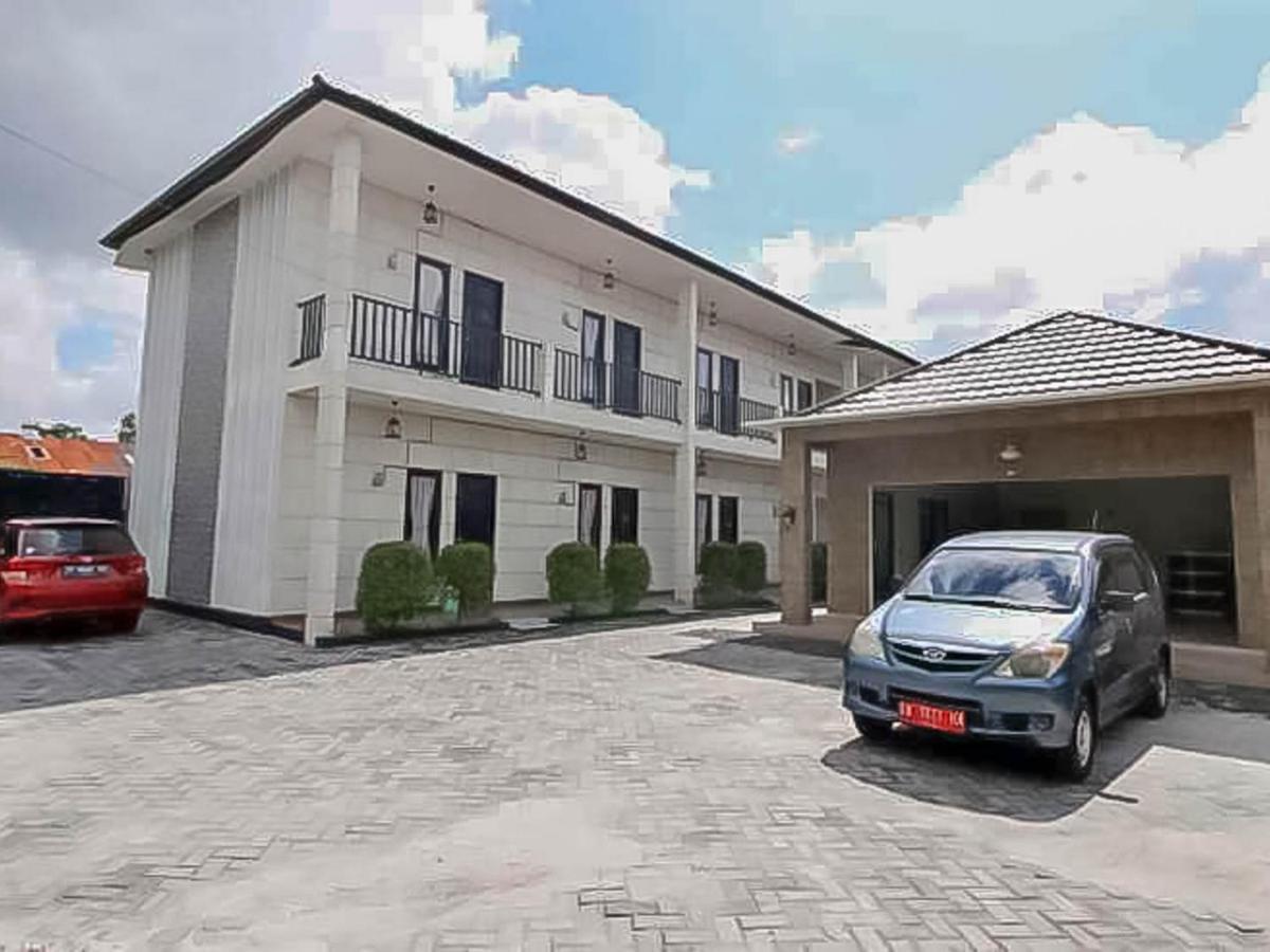 Reddoorz @ Wisma Pangrango Palangkaraya Exterior foto