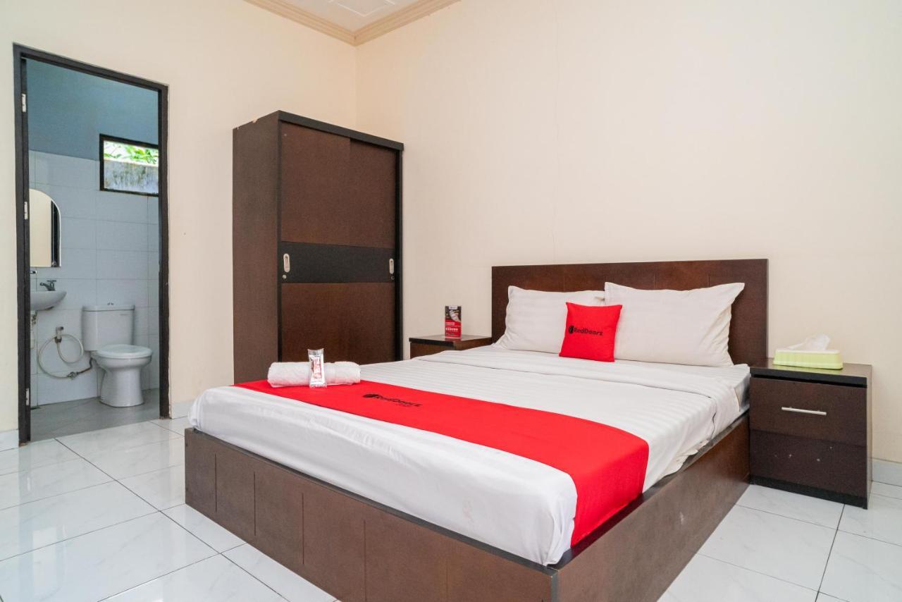 Reddoorz @ Wisma Pangrango Palangkaraya Exterior foto