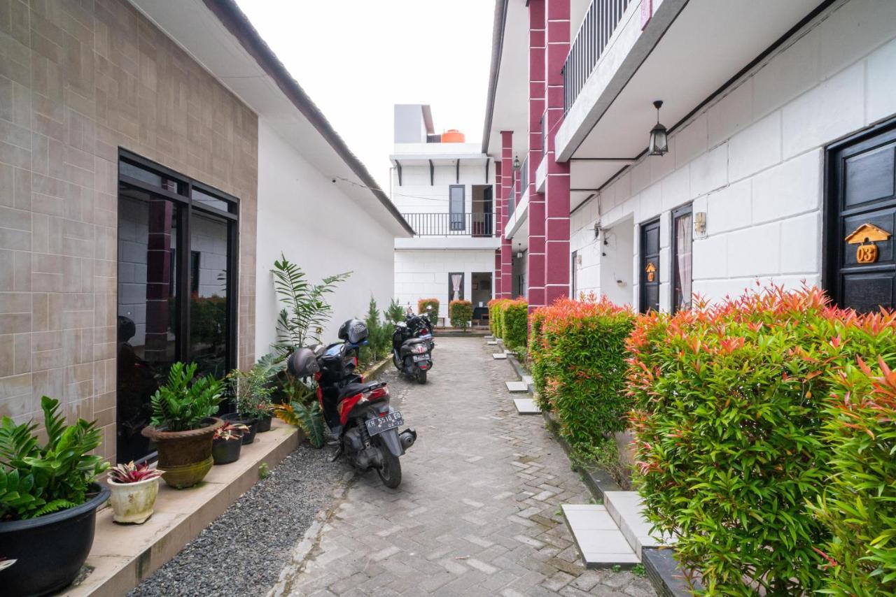 Reddoorz @ Wisma Pangrango Palangkaraya Exterior foto